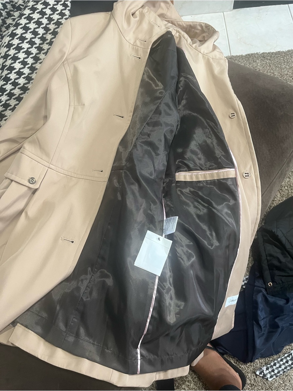 Calvin Klein Light Beige Hooded Pleated Trench Coat - Picture 2 of 3